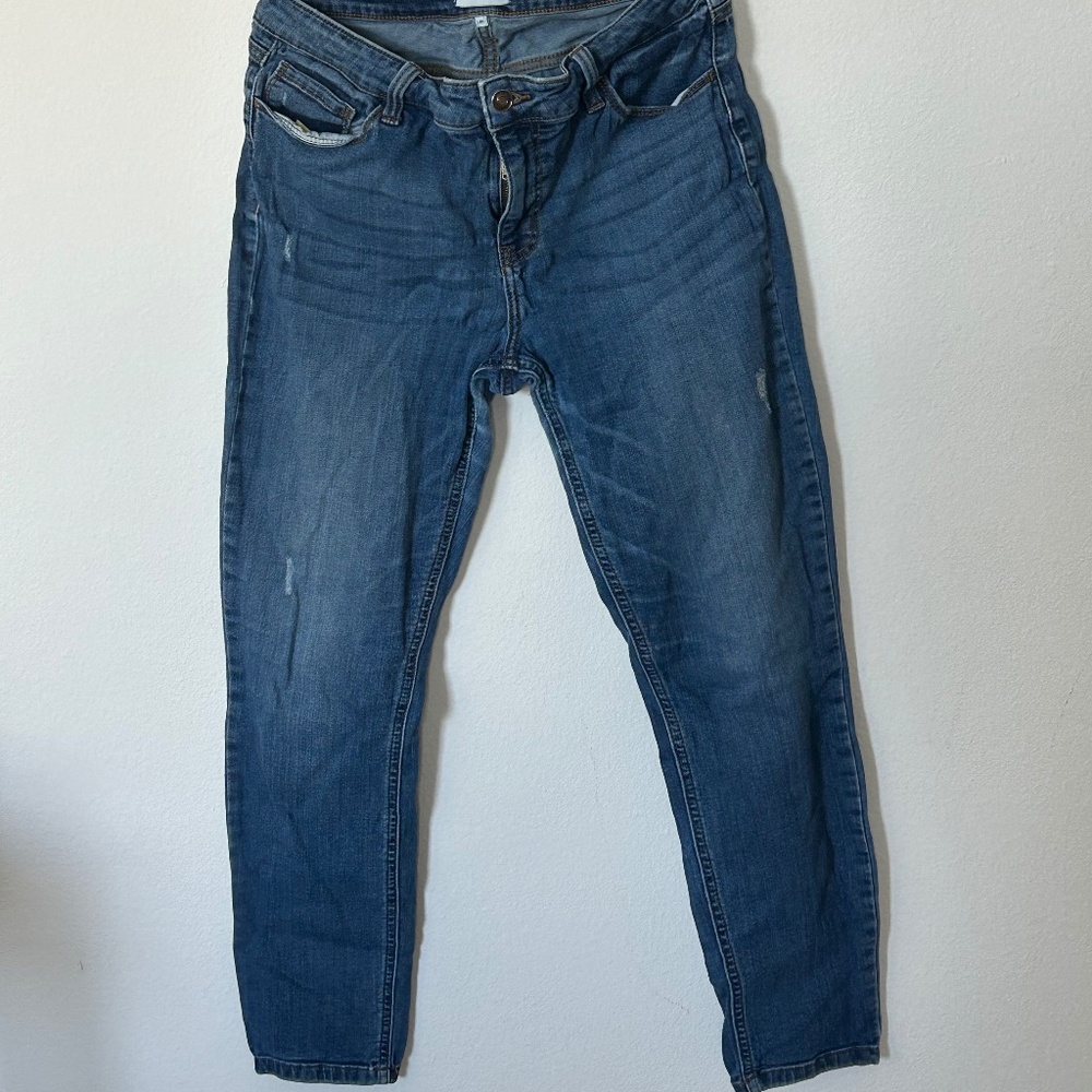 skinny blue jeans